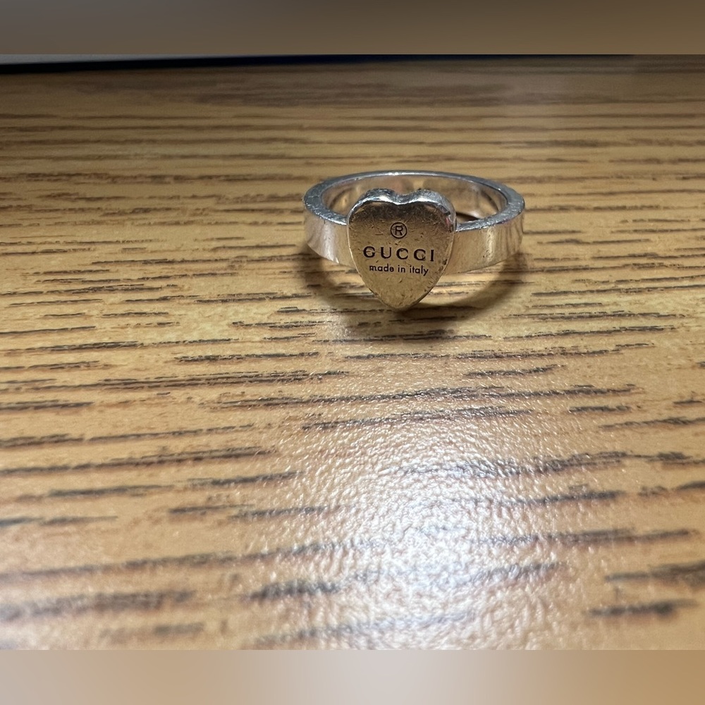 Gucci silver ring
